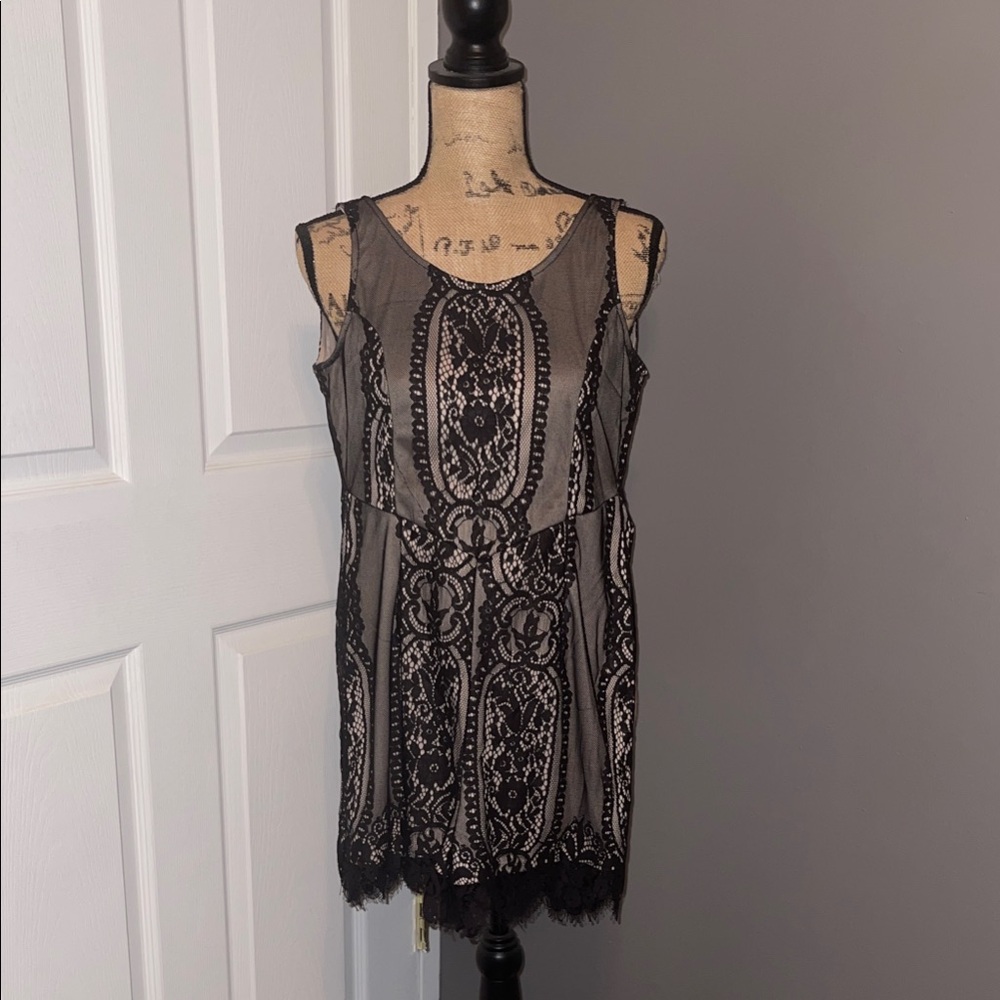 Elegant Black Lace Shorts Romper